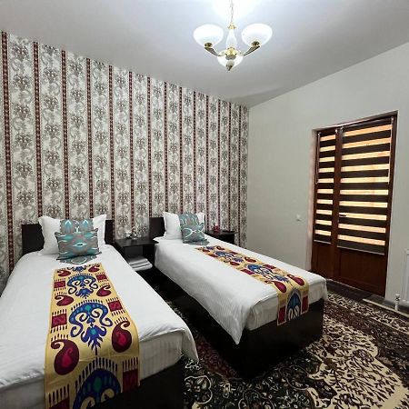 Old Safari Golden Location Guest House Bukhara Exterior foto