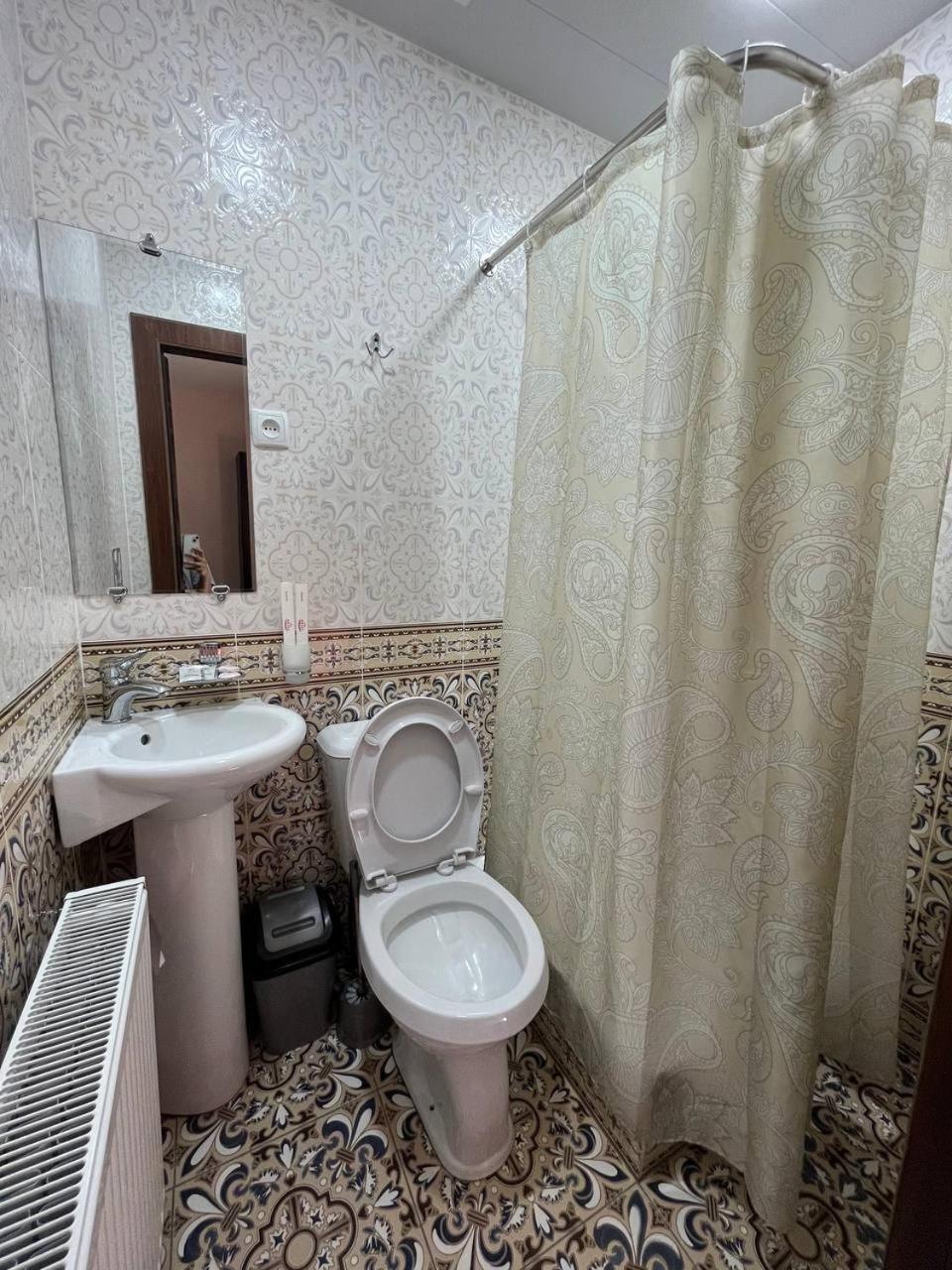 Old Safari Golden Location Guest House Bukhara Exterior foto